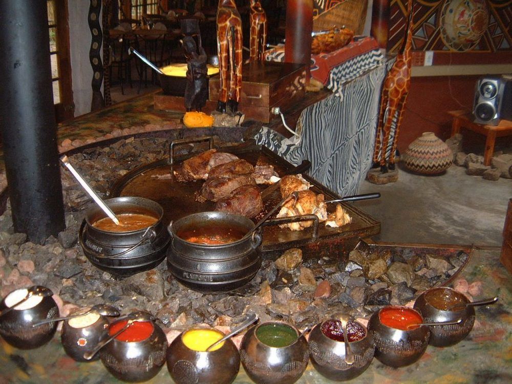 African Cave Lodge 哈曼斯克拉尔 外观 照片